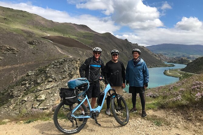 CHP Bike Rentals Cromwell - The Lake Dunstan Trail, Cromwell to Clyde in one easy plan