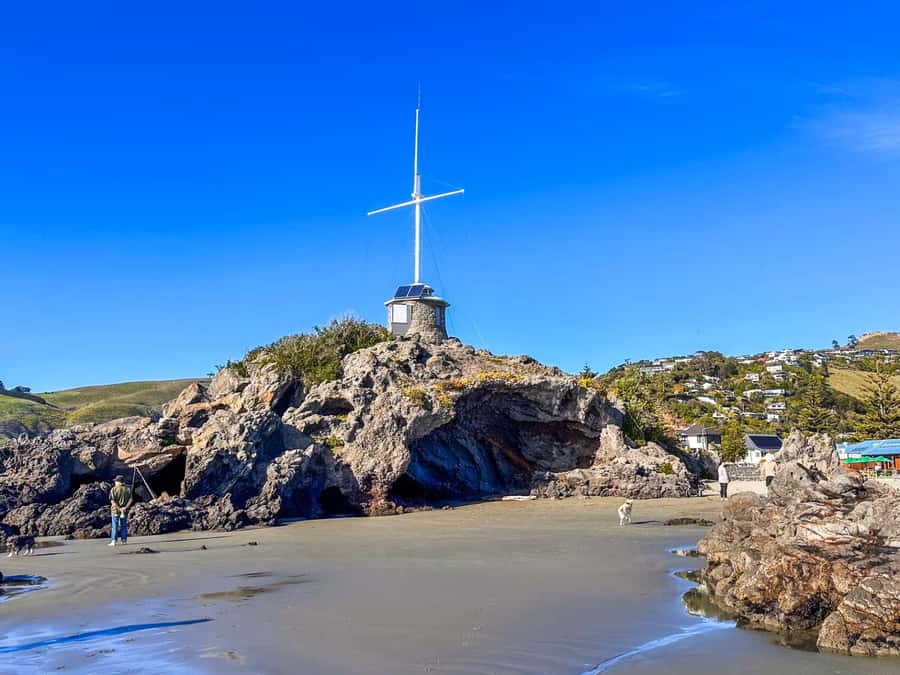 Christchurch: 1/2-Day Scenic Highlights Small Group Tour - Evans Pass lookout: why the port matters, including Antarctic links