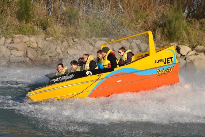 Christchurch Heli-Jet - Helicopter and Jet Boat - The Waimakariri River jet boat: where the excitement turns up