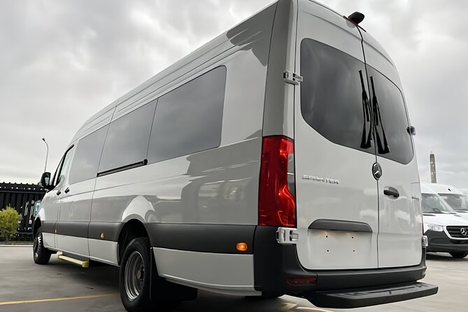 Christchurch International Airport To/From City Center Transfer - Meet-and-greet at Christchurch Airport, no hunt required