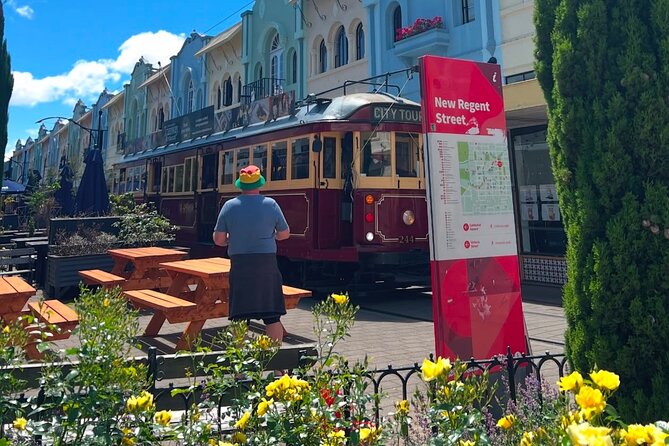 Christchurch INTL Airport Car Transfer to City max 4 persons - Price and Value: $73.23 Per Group for Up to 4