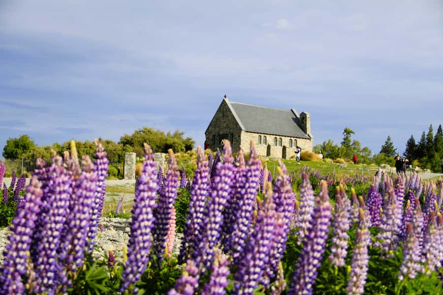 Christchurch: Lake Tekapo Stargazing & Mount Cook 2-Day Tour - Lake Tekapo Arrival: Check In, Then Stars at the Church