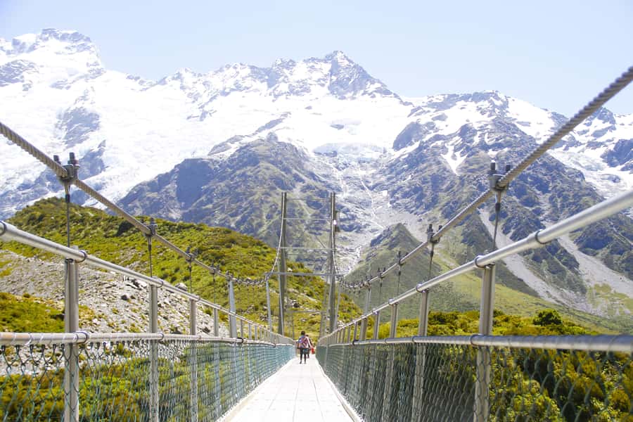 Christchurch: Lake Tekapo Stargazing & Mount Cook 2-Day Tour - Burkes Pass, 19th-Century Shopping, and Alpaca Feeding