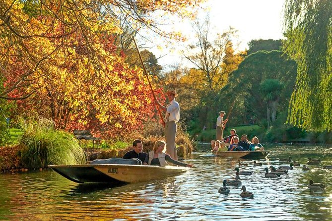 Christchurch Private Luxury Full Day Tour - The Avon River Punt and Christchurch Botanic Gardens: The Best Pairing
