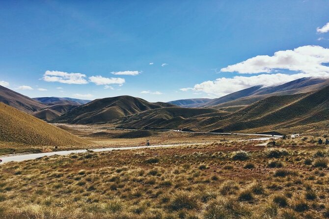 Christchurch to Mt Cook via Lake Tekapo One Way Small Group Tour - Rolling out of Christchurch and across the Canterbury Plains