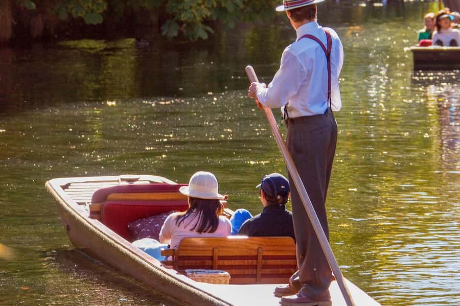 Christchurch Tram City Tour & Punting Combo - Plan Your Hop-Off Moments at Cathedral Square and Beyond