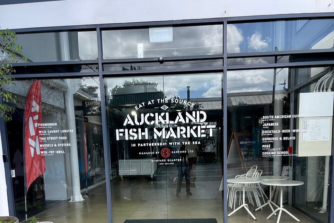 City Express - Auckland Domain and the War Memorial Museum: a flexible cultural stop