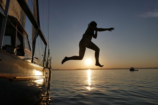 Classical Sailing - Māori Rock Carvings -Taupo Sailing Adventures - Stop 1, Lake Taupo: scenery, hands-on sailing, and the comfort perks