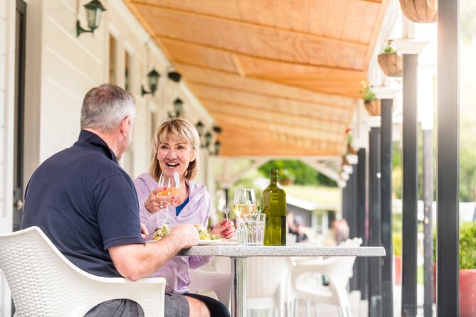 Cruise and Lunch at Furneaux Lodge - The 7.5-hour pacing, and why the timing matters