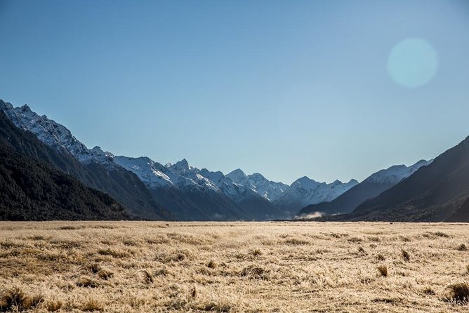 Cruise Milford Small Group Day Tour from Queenstown - From Lake Wakatipu to Te Anau: Devil’s Staircase to the Second Largest Lake