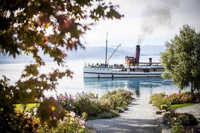 Dinner at Walter Peak High Country Farm and Cruise from Queenstown - Queenstown, on the water first, dinner second, farm show third