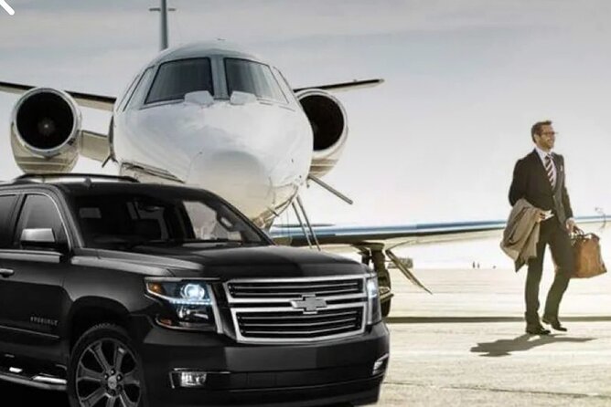 Direct & Quick Auckland Airport Transfer to/from Hotel in SUV - The Ride Into the City: Direct, Quiet, and Ready for Your Next Move