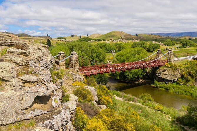 Dunedin to Queenstown One Way Tour Including Taieri Gorge Train - Ophir Historic Bridge: Short Stop, Big Photo Payoff