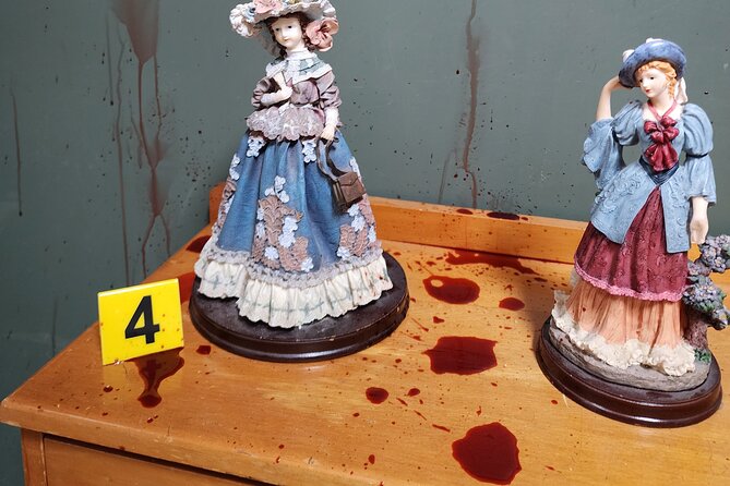 Escape Room Experience Taupo - The Hunting Lodge - Inside the R13-themed room: gore, darkness, and who should skip