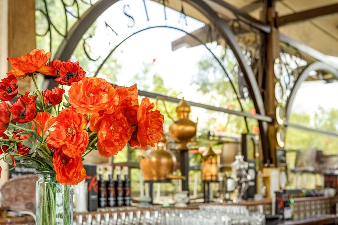 Flavours of Waiheke, wine, beer, spirits INCLUDES lunch - MAX 11 - Key Points to Know Before You Go