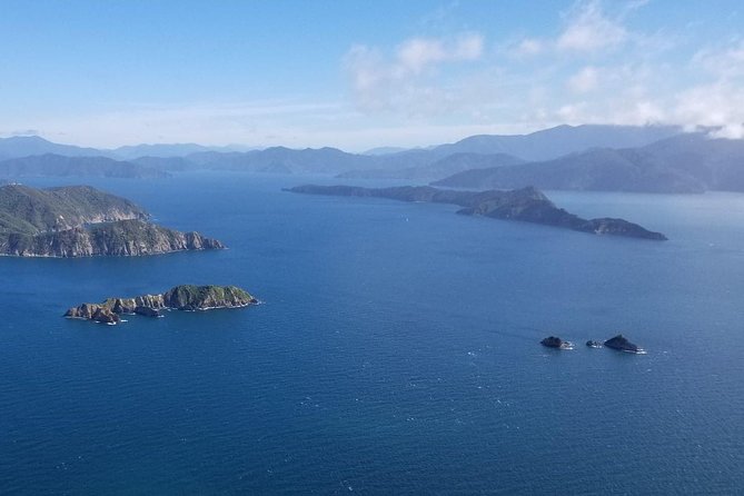 Flight Experience our Water and Wilderness Scenic Tour - Small group, tight timing, and photo-friendly windows