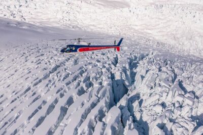 Fox Glacier: Neve Discoverer Helicopter Flight with Snow Landing
