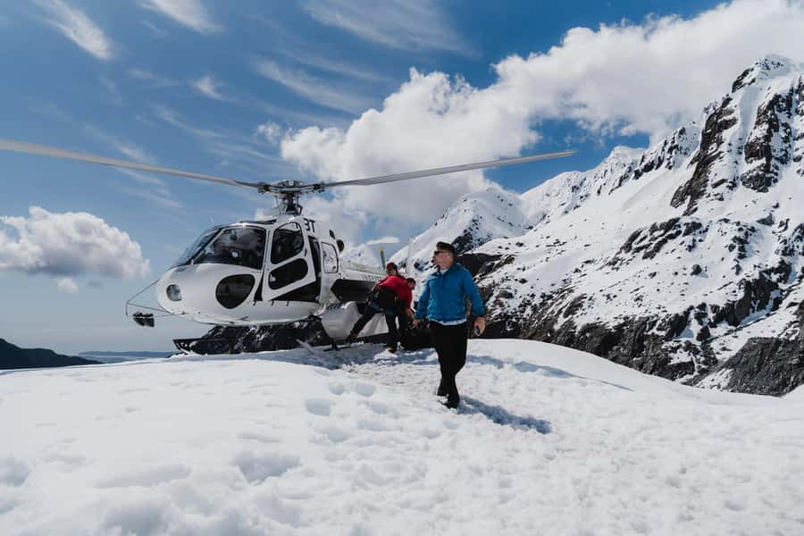 Franz Josef: 2.5 Hour Glacier Hike with Helicopter Transfer - Key things that make this heli-hike different