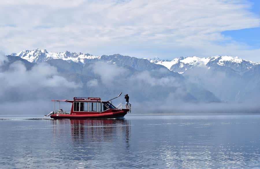 Franz Josef Glacier: 2-Hour Scenic Lake Mapourika Cruise - Why Lake Mapourika Feels Like Glacier Country From a Boat