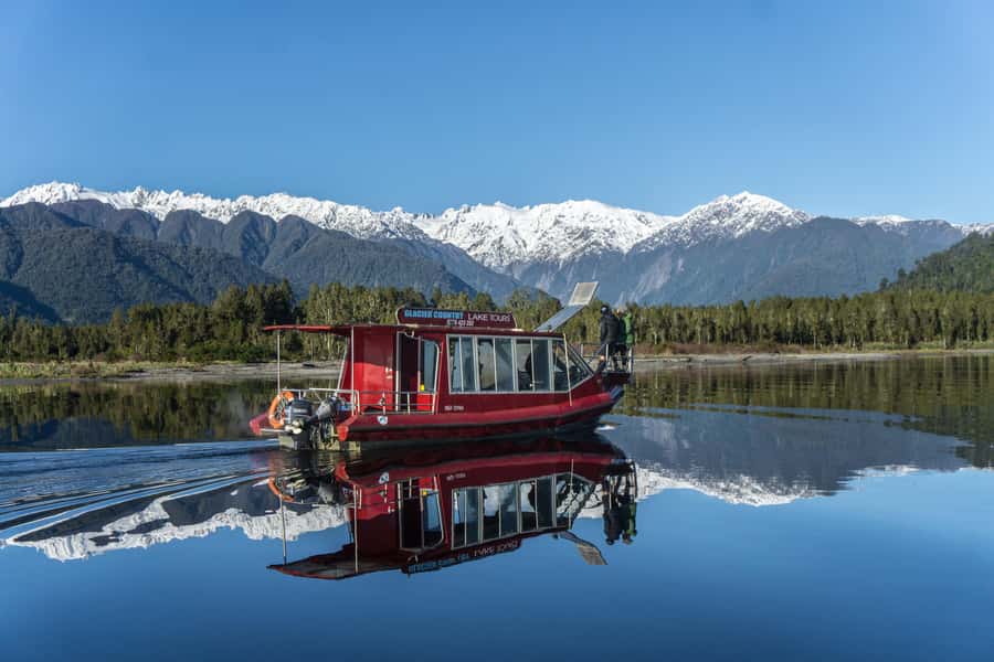 Franz Josef Glacier: 2-Hour Scenic Lake Mapourika Cruise - The Southern Alps Views, Plus What the Skipper Tells You While You Cruise