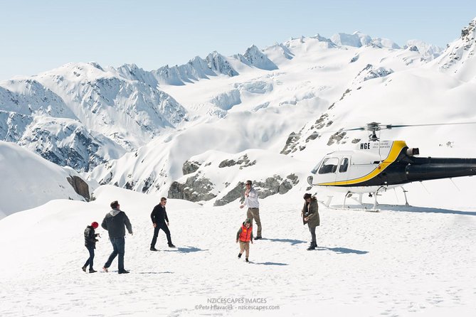 Franz Josef Glacier and snow landing (allow 20 minutes - departs Franz Josef) - Helicopter flight overview: the short trip that shows you the glacier fast