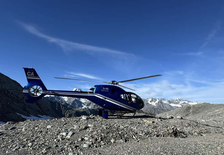 Franz Josef Glacier: Helicopter Flight & Alpine Landing - The photo moment: the 10-minute snow or alpine landing