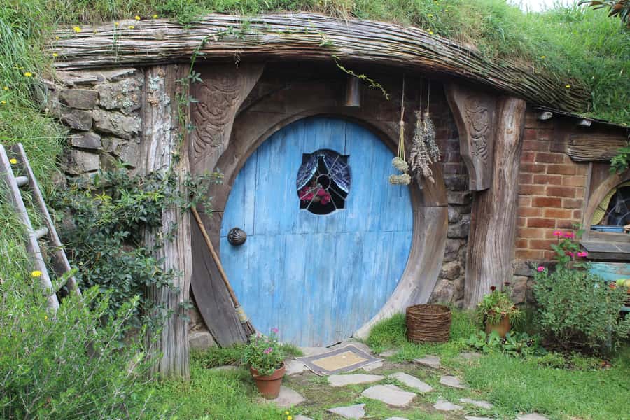 From Auckland: Hobbiton Afternoon Tour - How Long You Spend at Hobbiton, and How to Use It Well