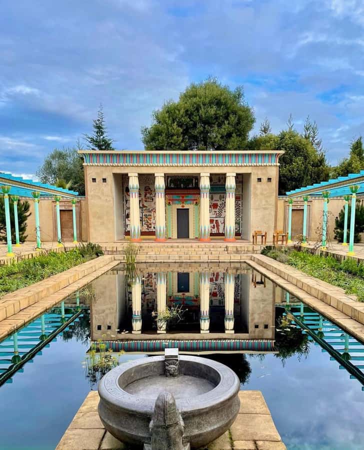 From Auckland: Hobbiton & Hamilton Gardens Small Group Tour - Price and value: is $209 worth it for this exact mix?