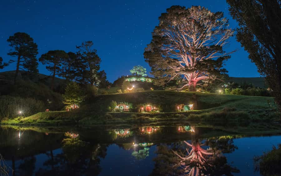 From Auckland: Hobbiton Movie Set Full-Day Small-Group Trip - Getting to Hobbiton early: why timing changes everything