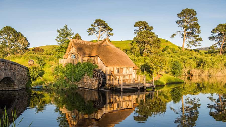 From Auckland: Hobbiton Movie Set Small Group Tour - FAQ