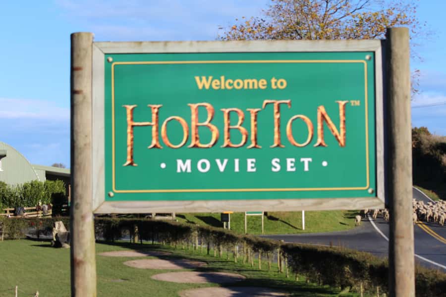 From Auckland: Hobbiton & Rotorua Tour with Lunch at Te Puia - Key points before you go