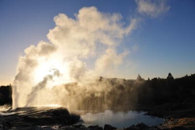 Rotorua Te Puia, Haka & Polynesian Spa Tour