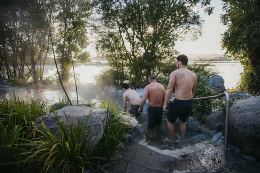 From Auckland: Rotorua Te Puia, Haka & Polynesian Spa Tour - Who this tour suits best, and who might want something else