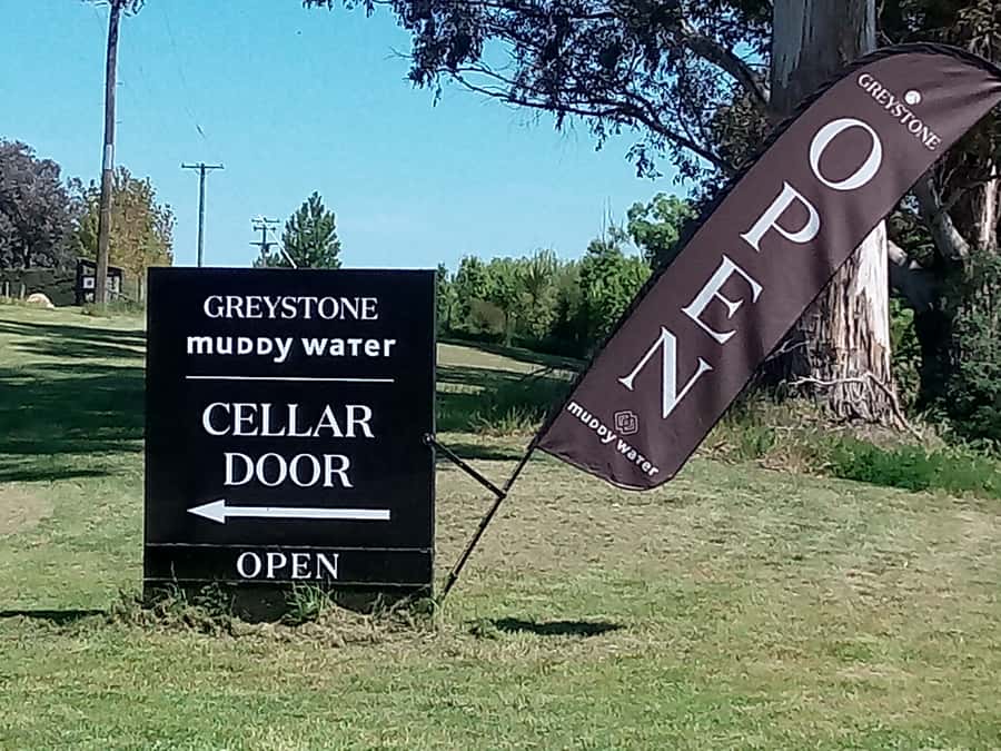 From Christchurch: Guided Local Wine Tours in Waipara - Lunch at the Winery, From Platter to Deli-Style