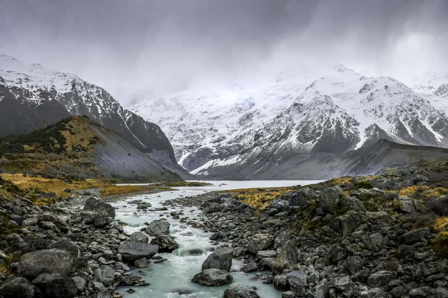 From Christchurch: Queenstown via Tekapo & Mt Cook Day Trip - One-way logistics: why the tight route can actually feel freeing