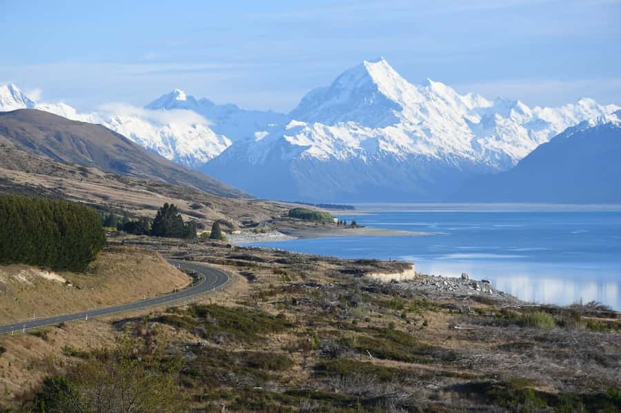 From Christchurch: Queenstown via Tekapo & Mt Cook Day Trip - Fairlie Bakehouse and the quick taste test before the Alps