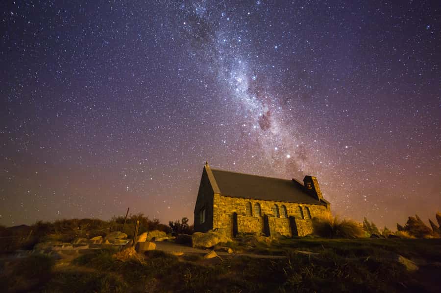 From Christchurch: Queenstown via Tekapo & Mt Cook Day Trip - Lindis Pass and the mountain corridor feeling