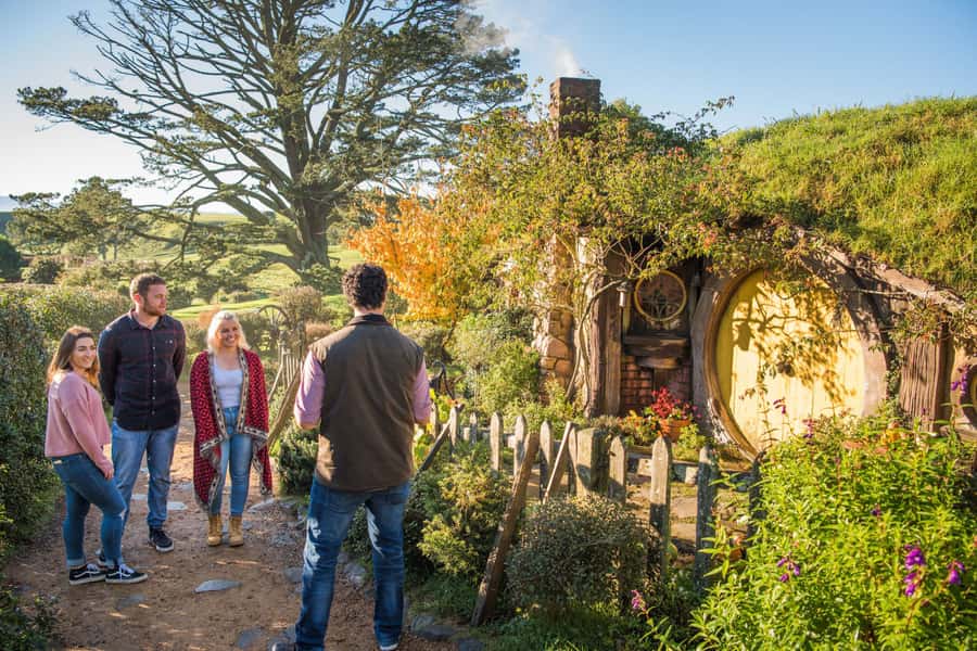 From Matamata: Guided Hobbiton Experience with Bus Transfers - Getting from Matamata to the Shire without a car headache