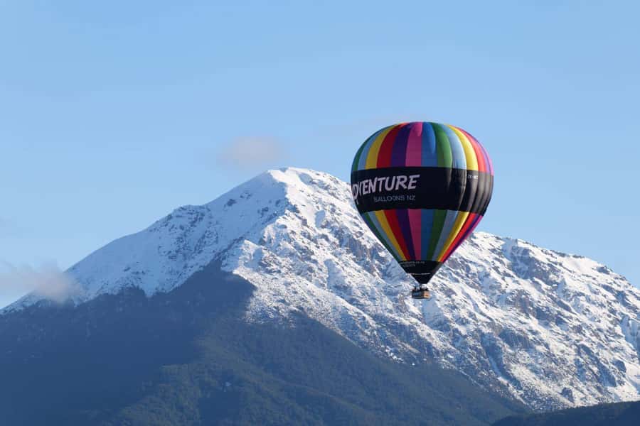 From Methven: Hot Air Balloon Flight in Canterbury with Wine - Why Methven and Mt Hutt deliver big balloon views