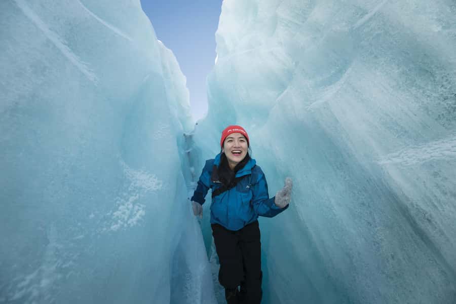 From Queenstown: Franz Josef Glacier Hike & Scenic Flight - The one-hour plane flight, where the scenery teaches you the glacier story
