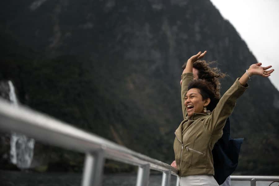 From Queenstown: Milford Sound Business Class with Cruise - Return Options: Road Comfort, Fixed-Wing Views, or Helicopter With Landing