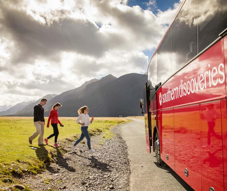 From Queenstown: Milford Sound Discover More Longest Cruise - Stepping into Milford Sound, what a longer cruise changes