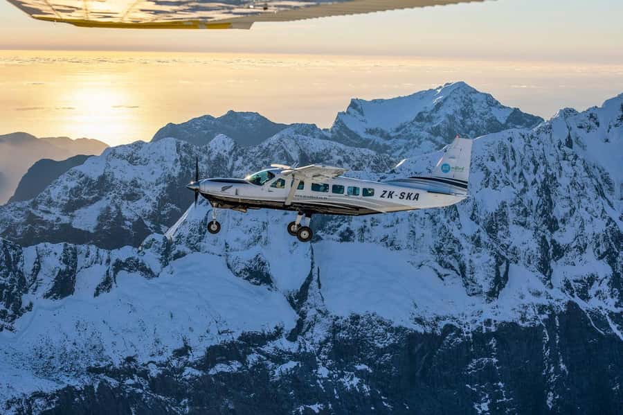 From Queenstown: Milford Sound Flight and Nature Cruise - Morning Flight From Queenstown: The 12-seater Cessna Advantage