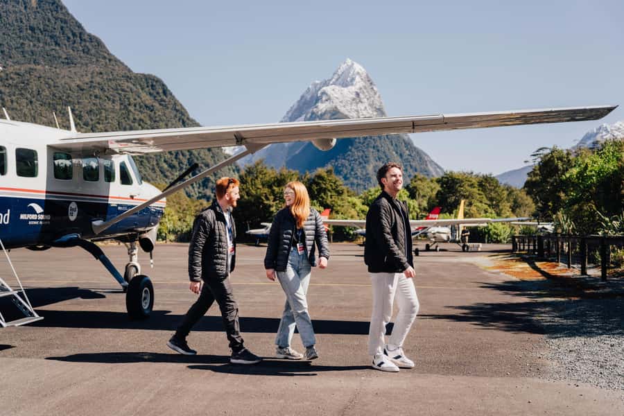 From Queenstown: Milford Sound Full-Day Trip by Plane & Boat - Key things that make this Milford Sound day trip work