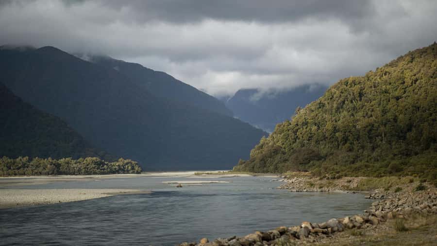 From Queenstown: Scenic One-Way Tour to Franz Josef - Arriving Afternoon in Franz Josef, Ready to Continue on Your Terms