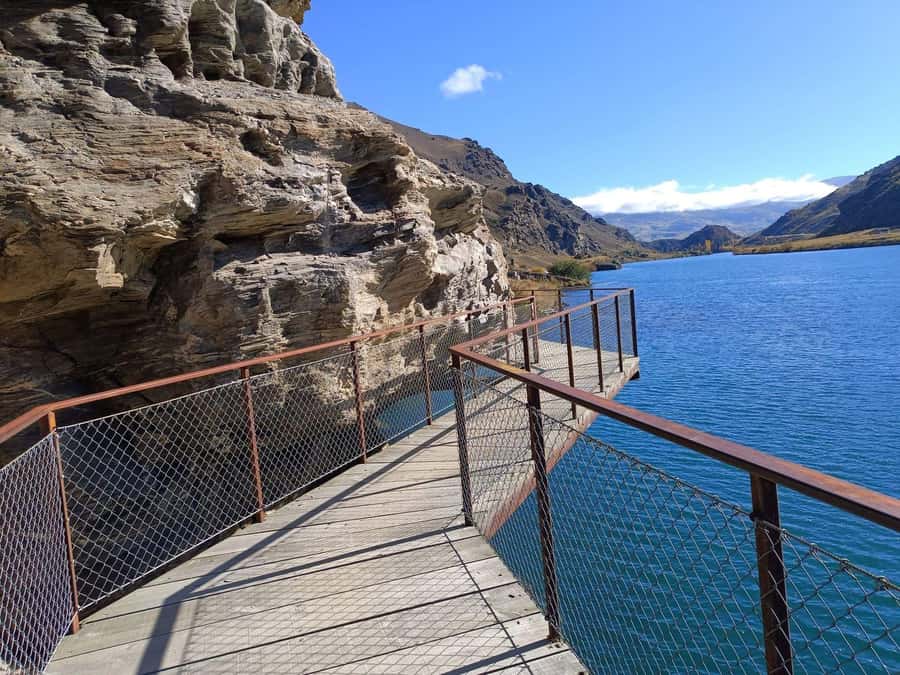 From Wanaka - Bike the Dunstan Trail with shuttle return - Two climbs around 130 m each, and why e-bikes make this sociable