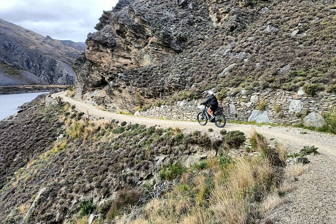 From Wanaka Bike the Lake Dunstan Trail with Shuttle Return - Clyde finish and return timing: quick celebration, then shuttle at 3pm