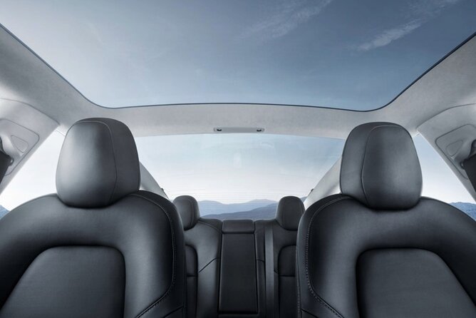 Full Day Customisable Tour with Driver & Luxury Car Unlimited Kms - Key highlights you should care about