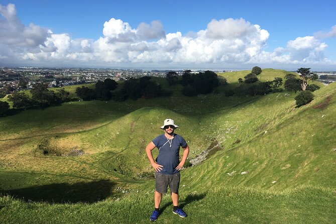 Full-Day Grand Auckland Volcanoes Tour - One Tree Hill (Maungakiekie) and Cornwall Park: volcanoes meet politics and history