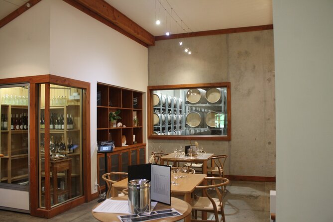 Full-Day Taste the Wines of Marlborough Tour - Lunch and bottle buying: how to keep it fun, not stressful